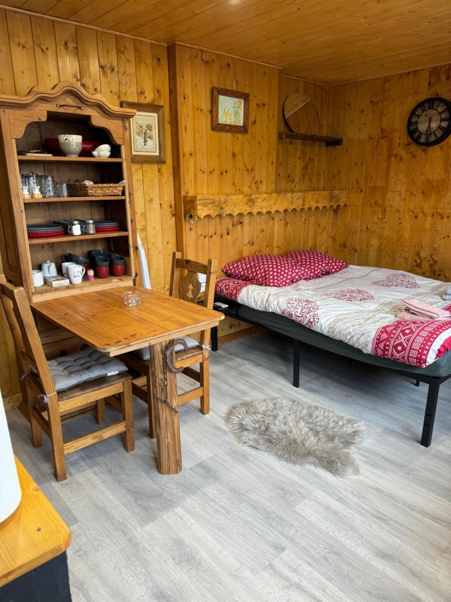 Apparemment Cosy Style Savoyard Apartment Bourg-Saint-Maurice Ngoại thất bức ảnh
